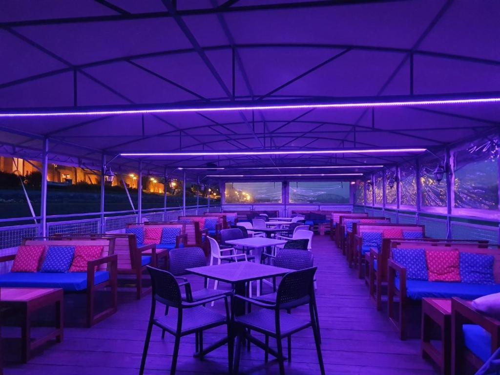 Restaurace v ubytování Barka Atena