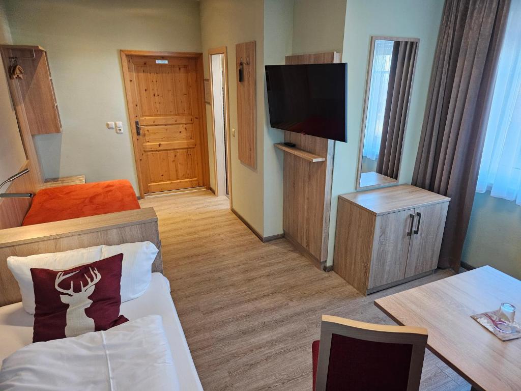 Zum Roten Hirsch im Grünen Wald - Standard Twin Room