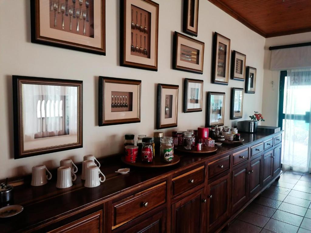 Příslušenství pro přípravu čaje a kávy v ubytování Matthys Guesthouse