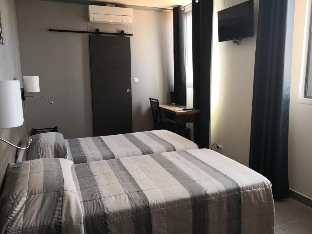 Hôtel Le Dauphin Bleu - 7