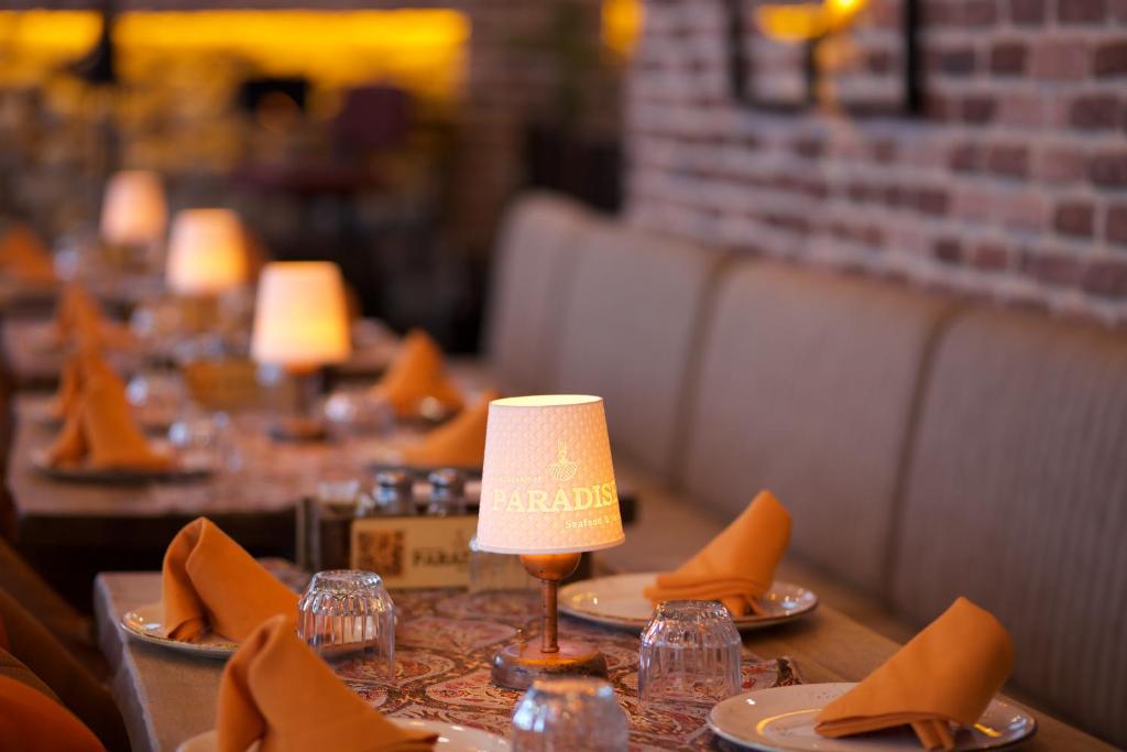 A seating area at La Vida Old City Hotel
