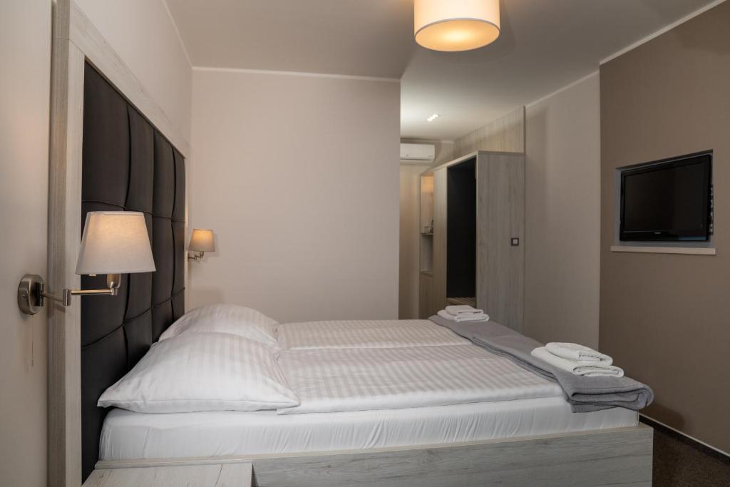 Hotel Grunt - Chambre Double De Luxe