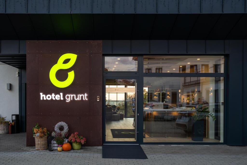 Certifikát, hodnocení, plakát nebo jiný dokument vystavený v ubytování Hotel Grunt