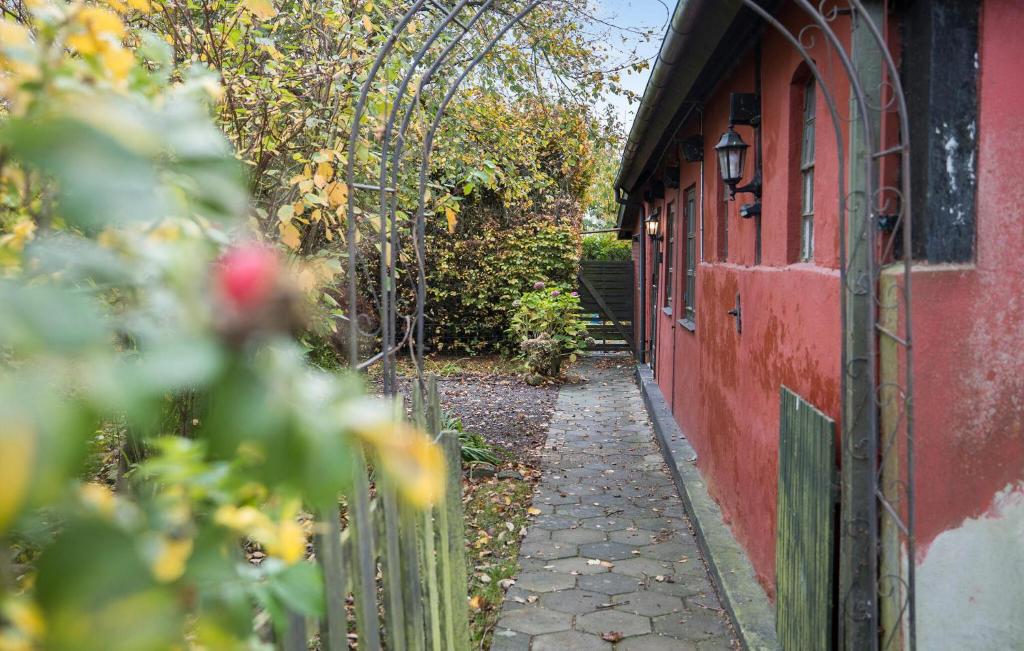 Zahrada ubytování Two-Bedroom Holiday Home In Ostermarie