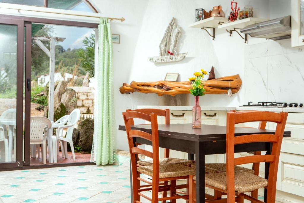 Fotografie z fotogalerie ubytování Locanda Domus De Vida v Palau
