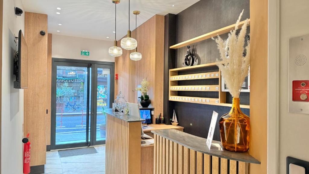 Hôtel Helvétique - Resim 17