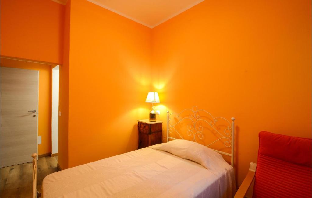 Postel nebo postele na pokoji v ubytování Awesome Apartment In Camaiore With Wifi