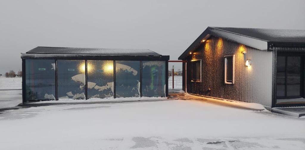 Cozy and Modern Cabins in Selfoss v zimě