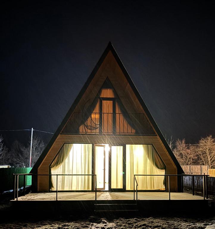 Budova, kde se the luxury tent nachází
