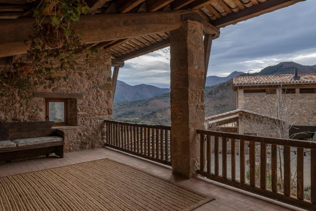 Nespecifikovaný výhled na hory nebo výhled na hory při pohledu z hotelu