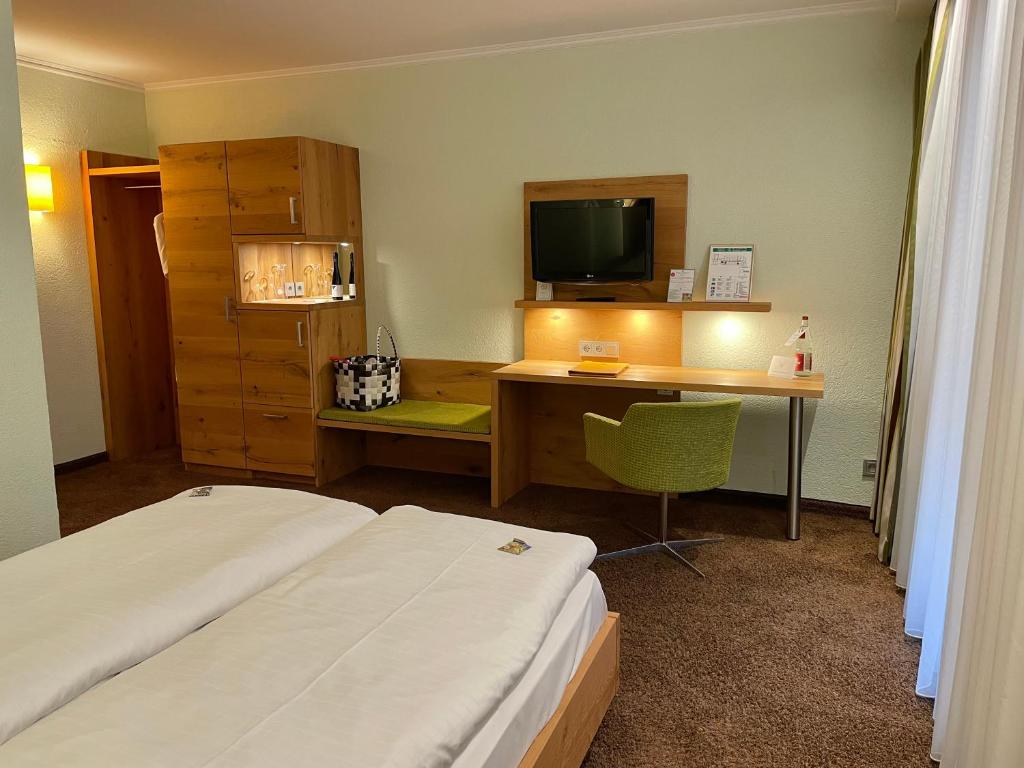 Ringhotel Mönch`s Waldhotel - Small Double Room