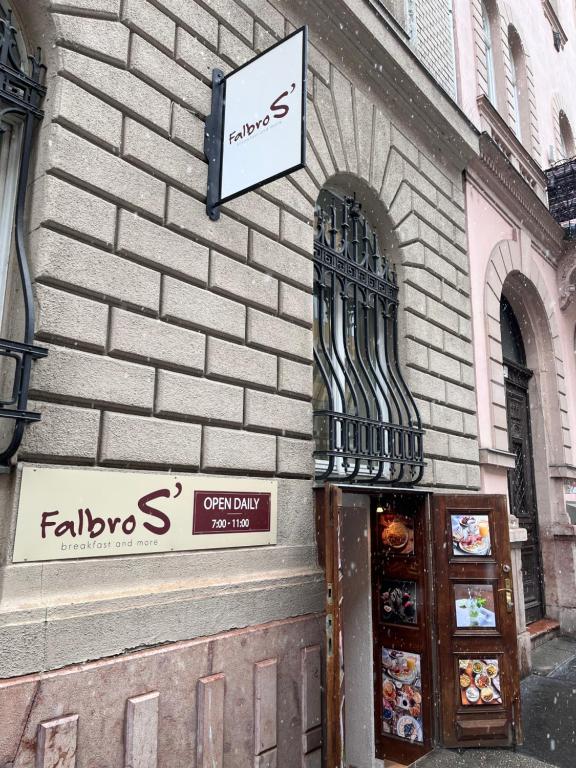 easyHotel Budapest Oktogon - Resim 32