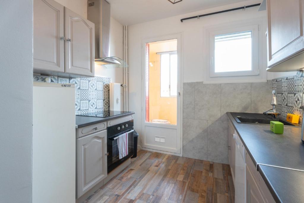 Bale 126 Appartement Mulhouse Stationnement Gratuit – photo 10