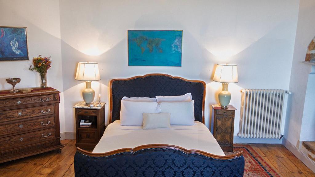 Chateau de Balsac - Holiday Home