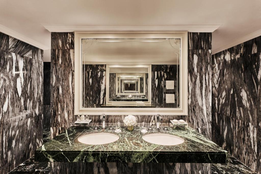 Hôtel Barrière Le Majestic Cannes - Resim 43