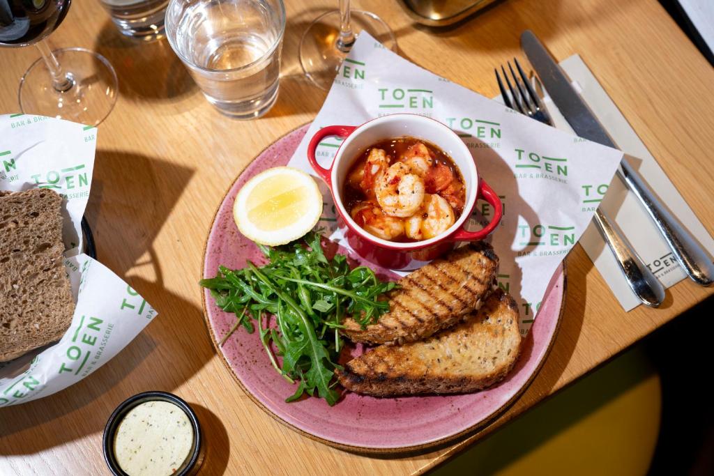 Thon Hotel Rotterdam City Centre - Resim 9