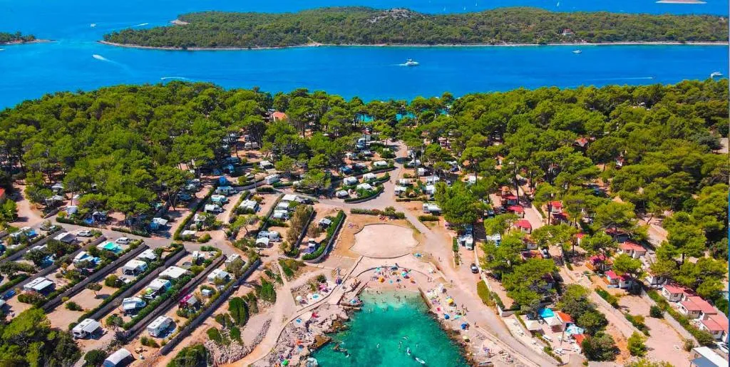 The 10 best campgrounds in Otoi Srakane Male, Croatia | Booking.com