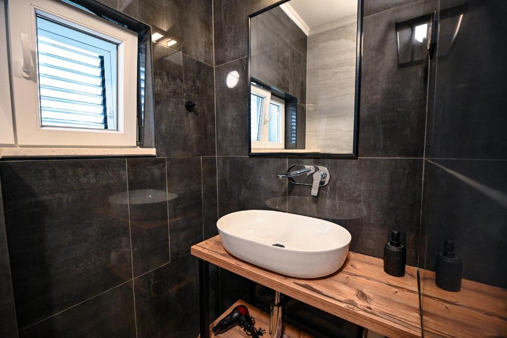 Koupelna v ubytování Solemar Luxury Rooms Free Parking