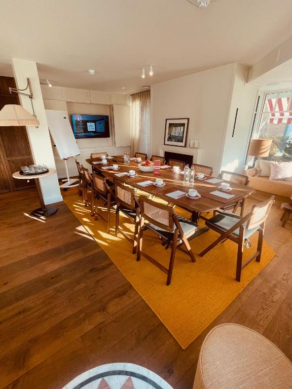 Posezení v ubytování Hotel Villa Bonnie