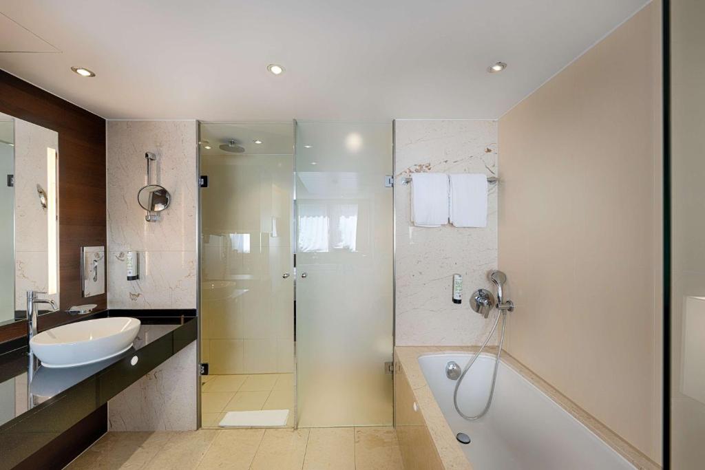 Bagno di Park Inn by Radisson Berlin Alexanderplatz