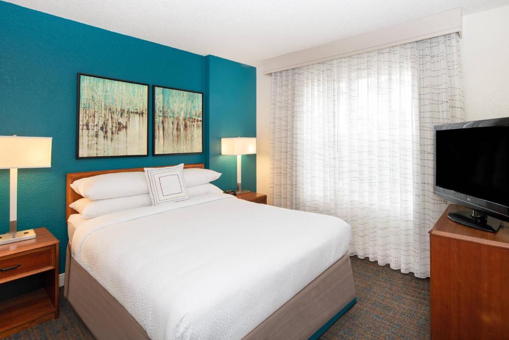 Residence Inn by Marriott Newark Silicon Valley photo