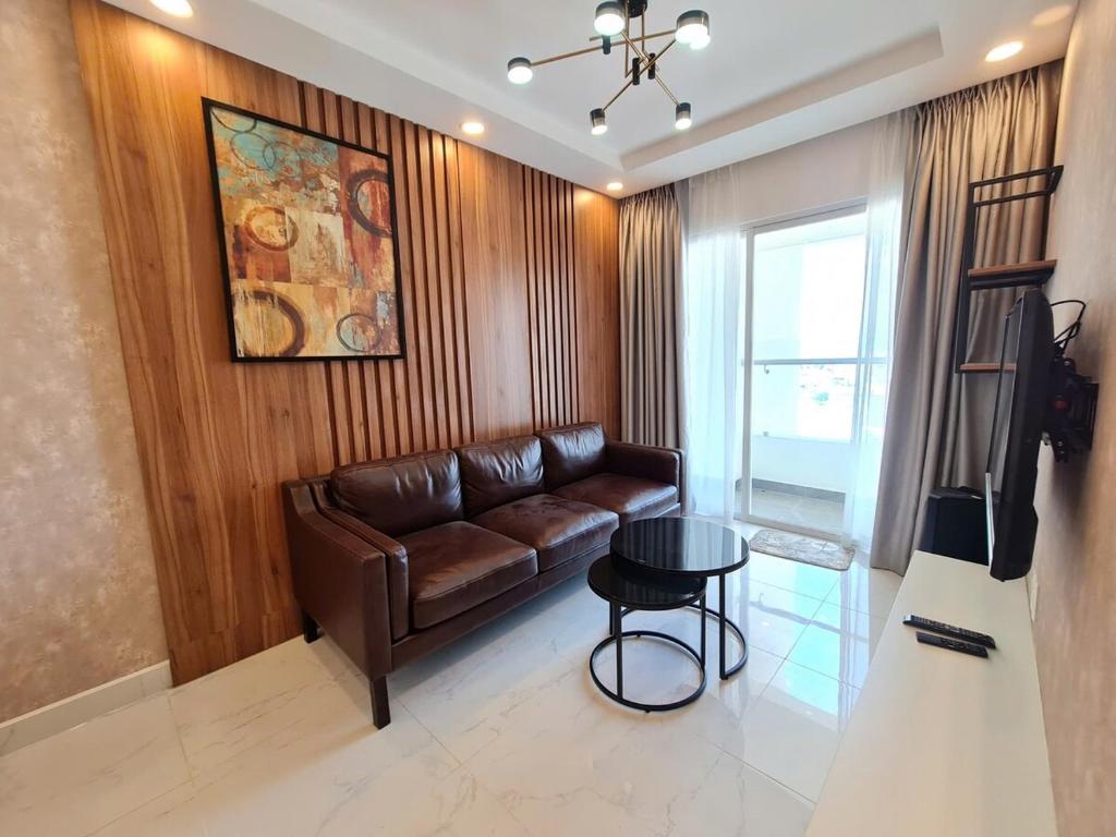 Posezení v ubytování Elegant 2 bedroom- good location- yolohomesaigon- terra