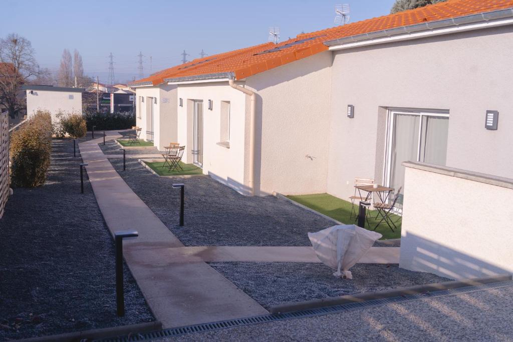 Budova, kde se aparthotel nachází