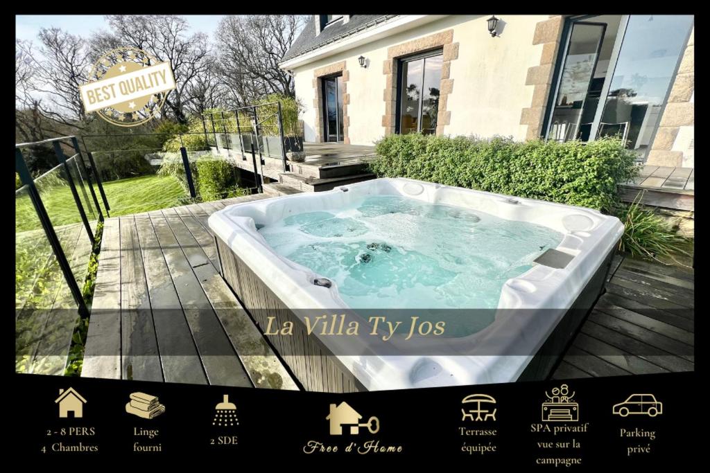 un bain à remous en face d'une maison dans l'établissement Villa Ty Jos, comfort, serenity, countryside & SPA, 2-8 personnes, plages à 5min, Animaux admis, à Clohars-Carnoët
