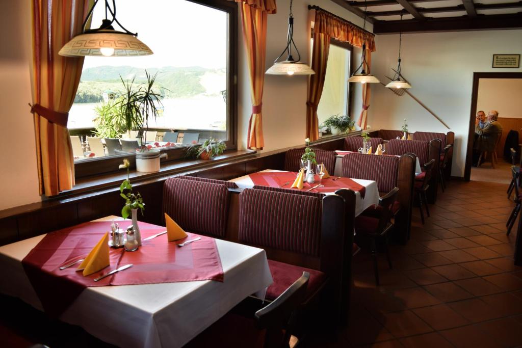 Restaurace v ubytování Gasthof s'Schatzkastl