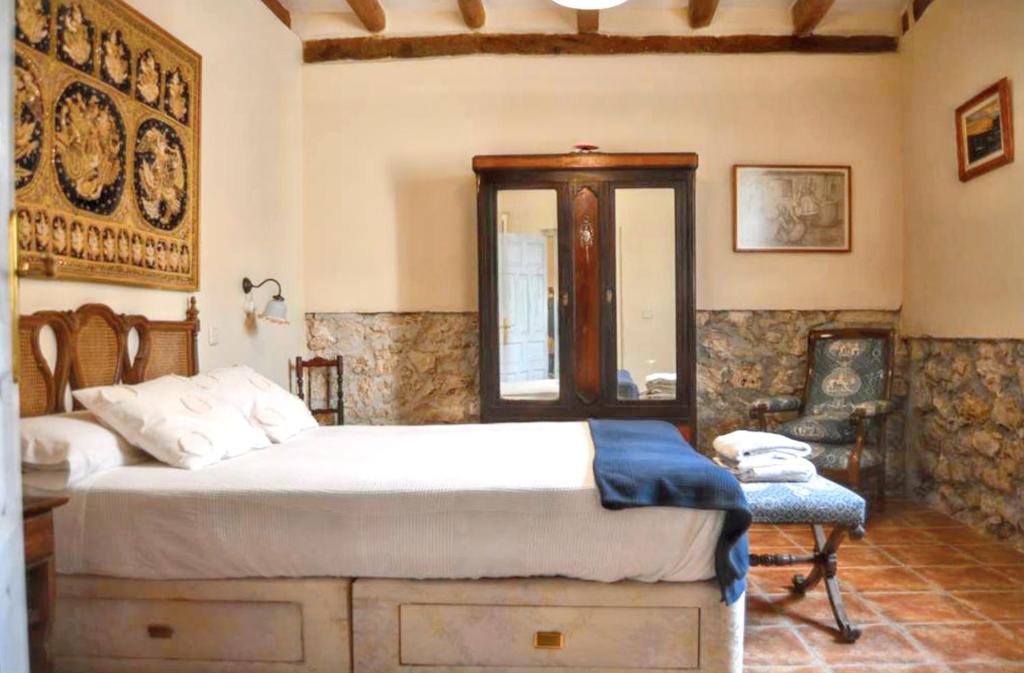 Posteľ alebo postele v izbe v ubytovaní Spacious villa with private pool - Campo de Cuéllar