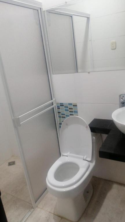 Koupelna v ubytování AVENTURa HOTEL