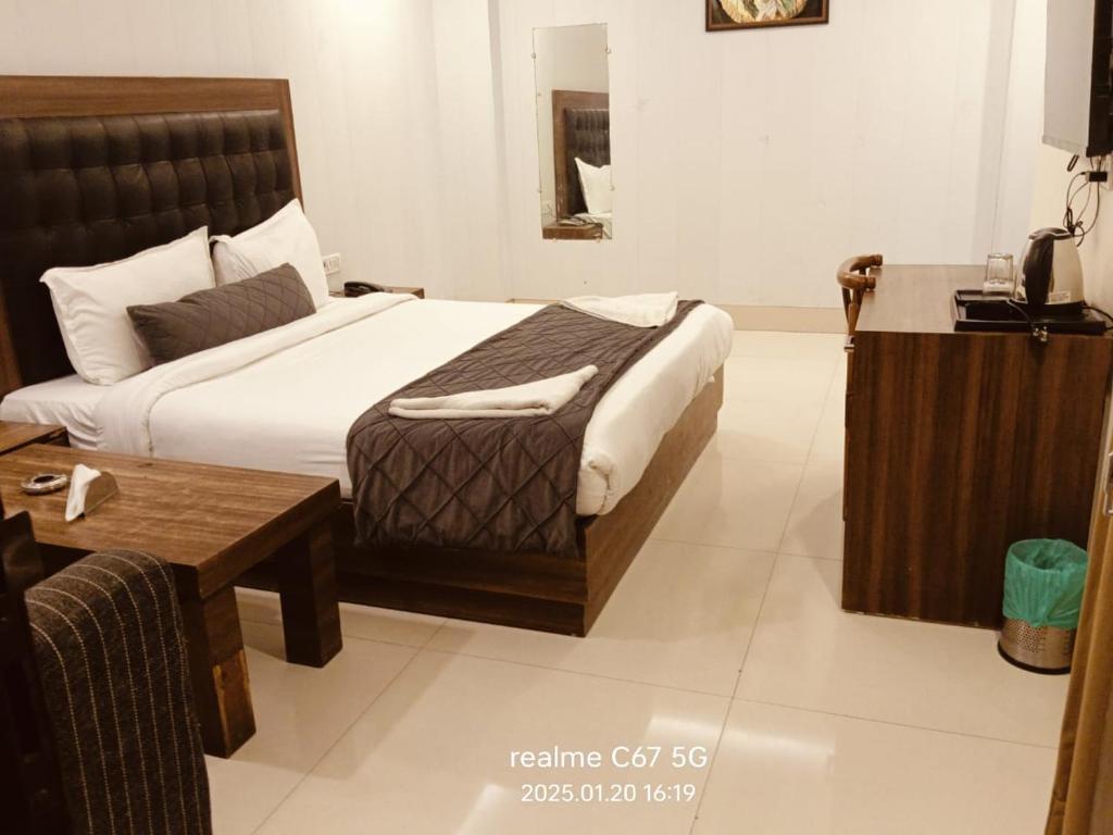 Postel nebo postele na pokoji v ubytování Airport RTS HOTEL