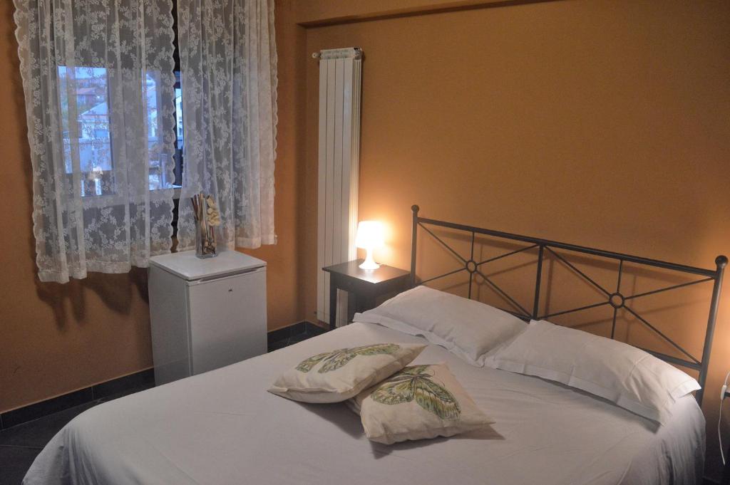 B&B Terrazza dell'Etna - Driepersoonskamer Met Eigen Badkamer
