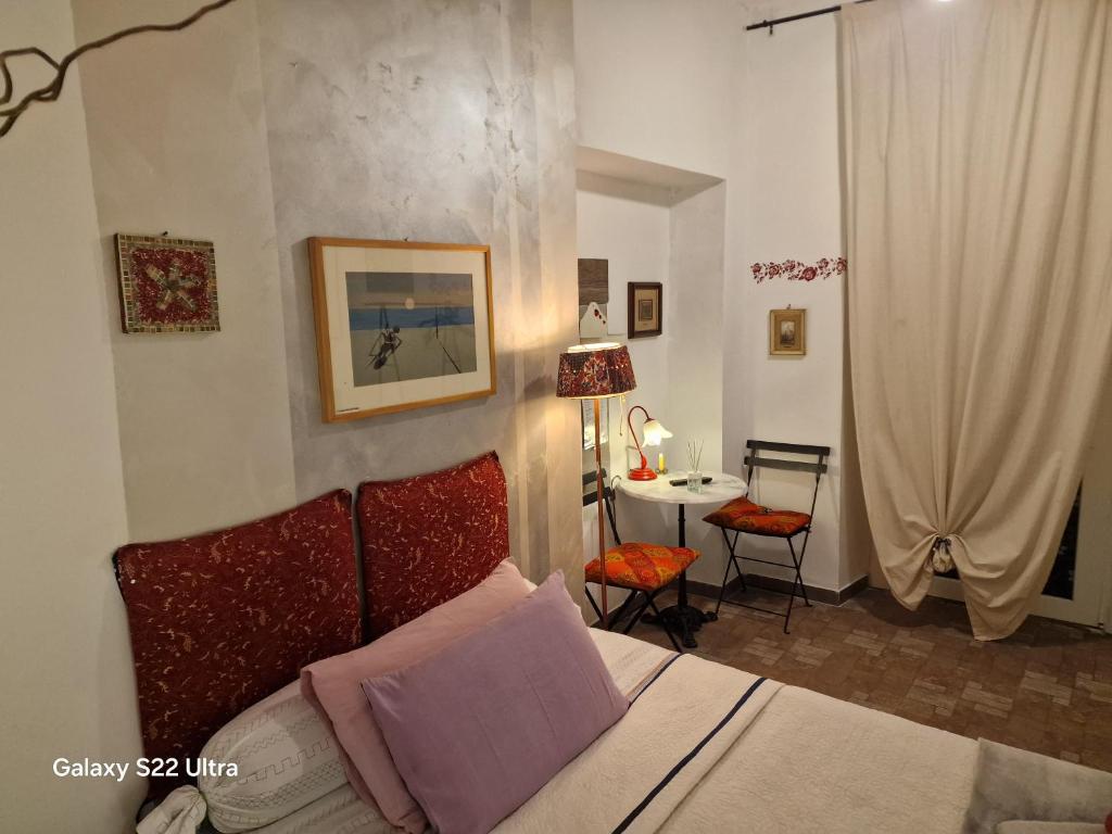 Posezení v ubytování B&B La Riva del Po Camera indipendente