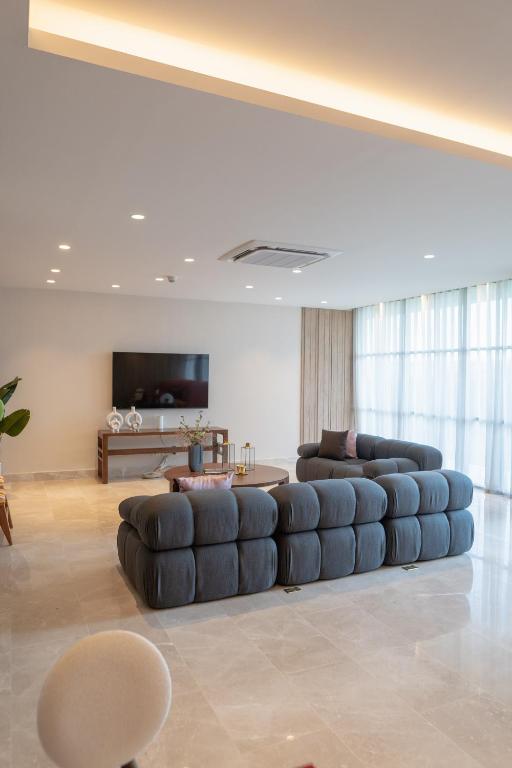 TV a/nebo společenská místnost v ubytování Loft con salida al mar en Cartagena