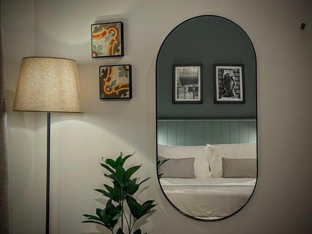 Number 33 - Bed & Breakfast - 7