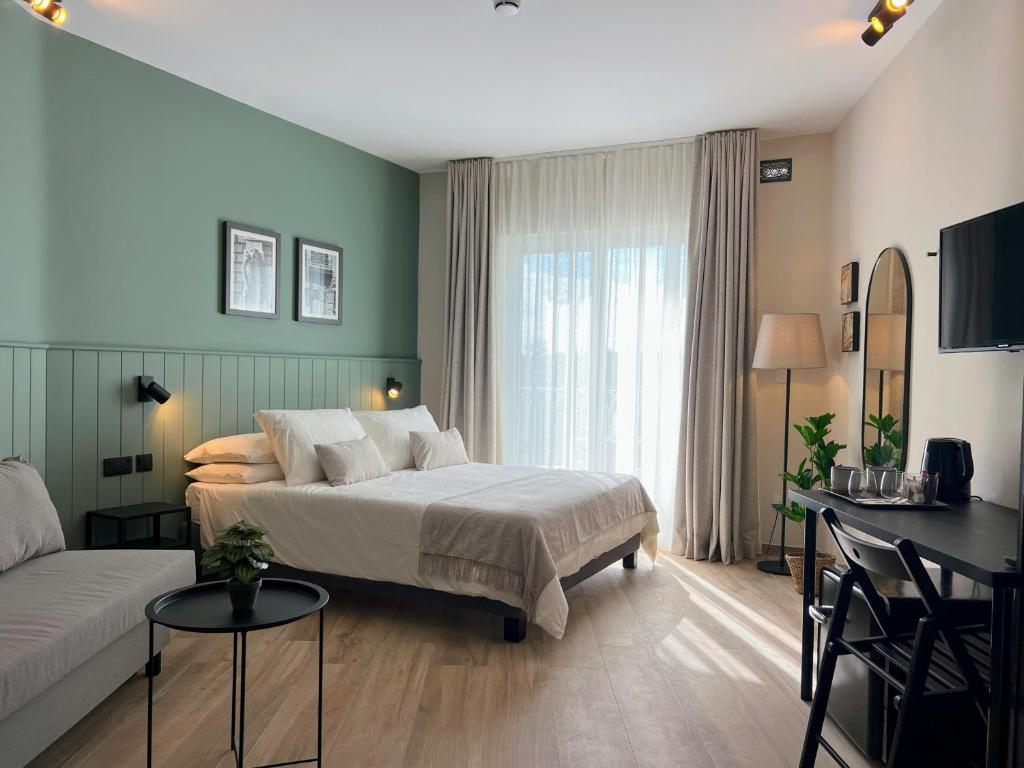 Number 33 - Bed & Breakfast - 6