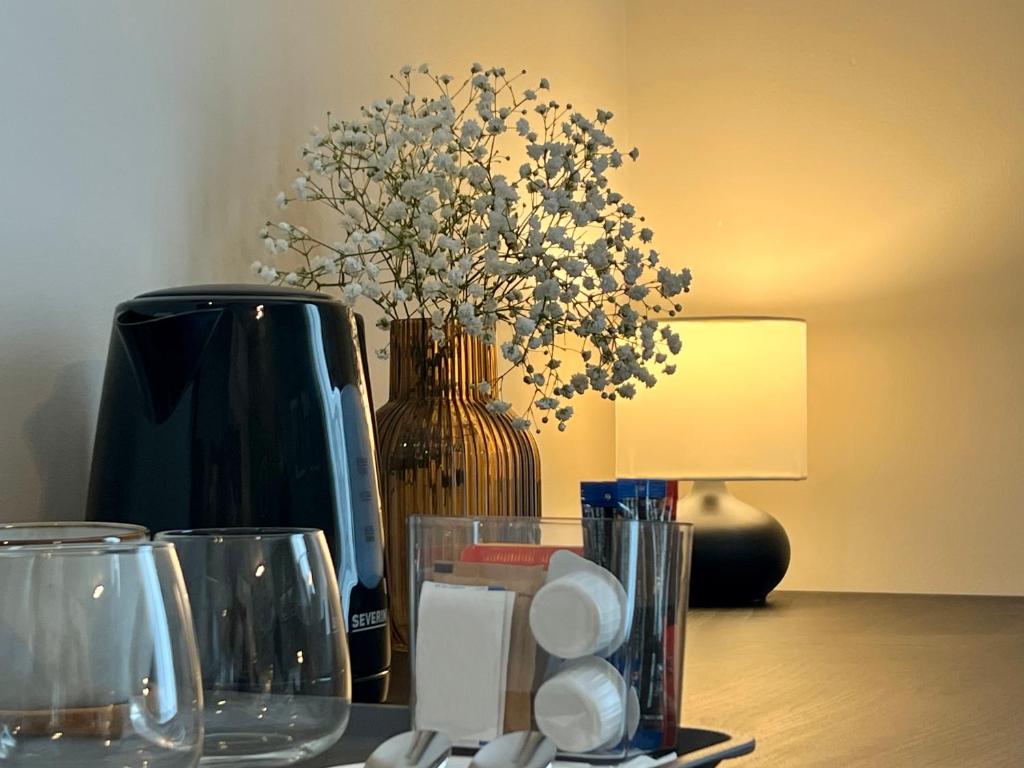 Number 33 - Bed & Breakfast - 12