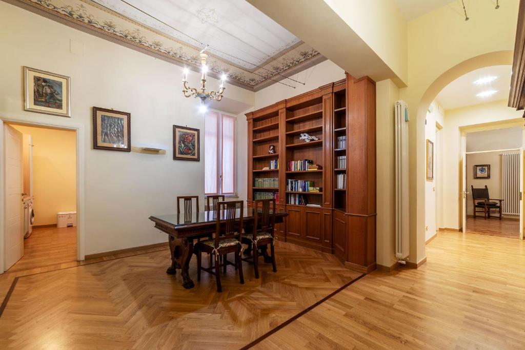 GuestHost - Historic Apartment in Sallustiano