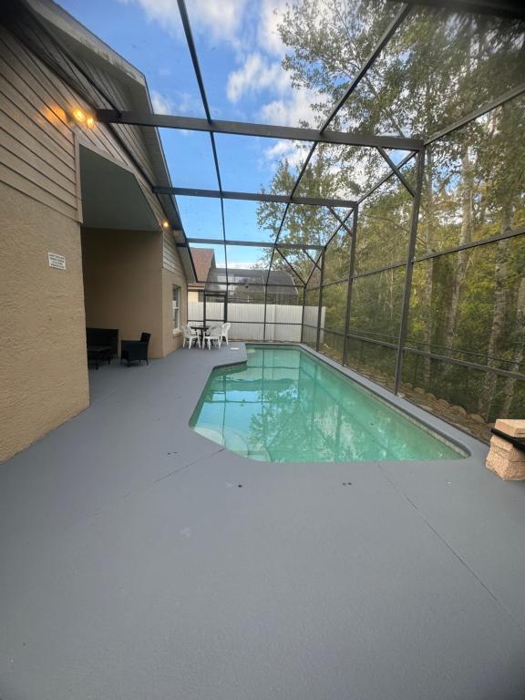 Бассейн в Family Dream Home Near Disney или поблизости