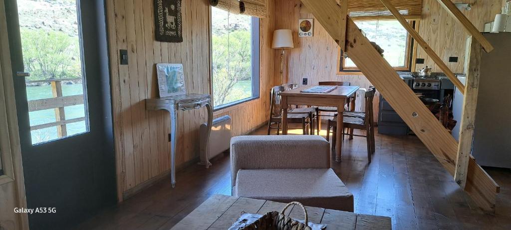 La Cabaña sobre Río Aluminé Pilo Lil