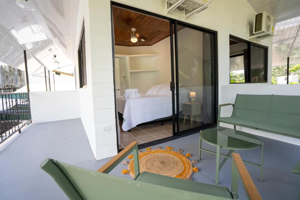 Posezení v ubytování Mango Coliving Rooms for Digital Nomads