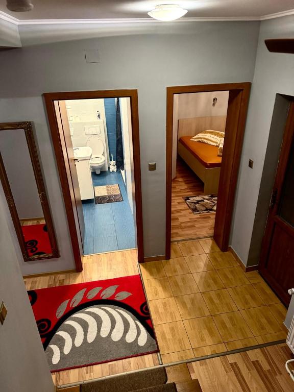 Postel nebo postele na pokoji v ubytování Dodi house
