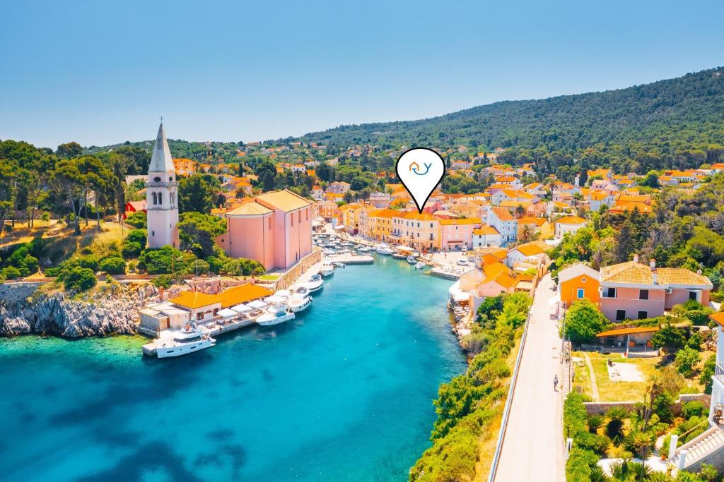 Astra 2 Veli Lošinj Harbour View - Happy Rentals