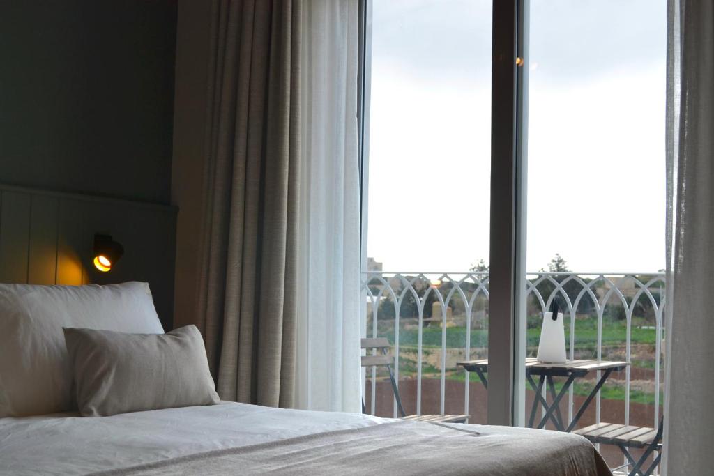 Number 33 - Bed & Breakfast - 1