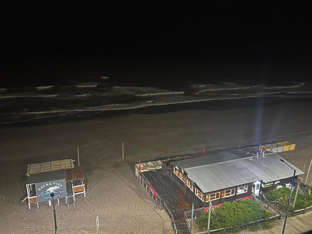 Monte Hermoso frente al mar