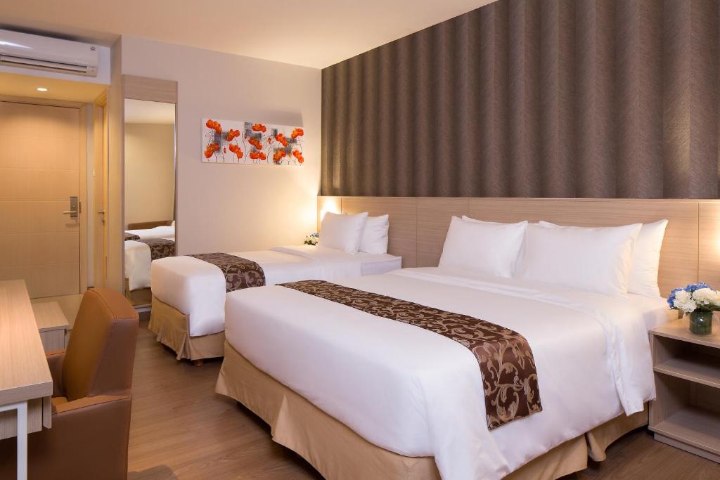 Ayaka Suites - Family Deluxe Room