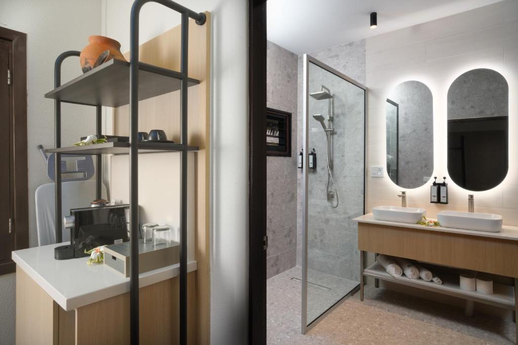 Koupelna v ubytování Yatule Resort & Spa