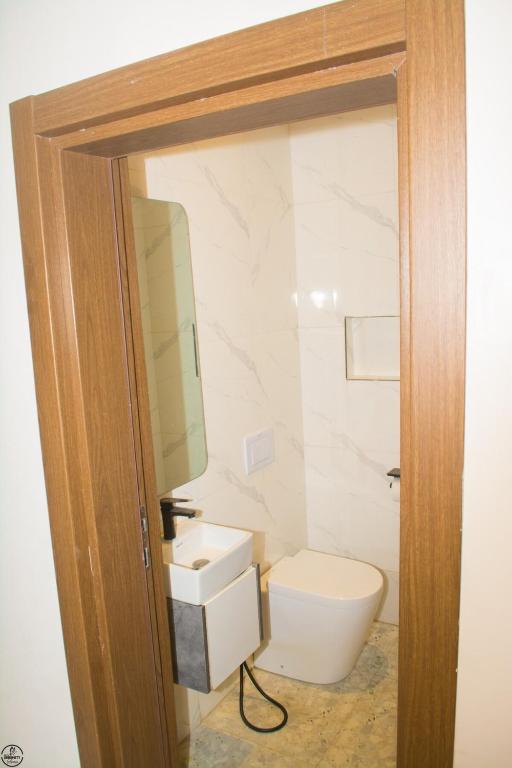 Fotografie z fotogalerie ubytování 1BD Serenity Dubai Suite v destinaci Kubwa