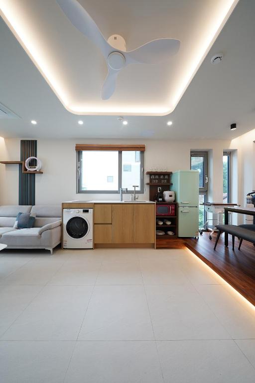 Posezení v ubytování Gyeongju Poolvilla Runtoyou